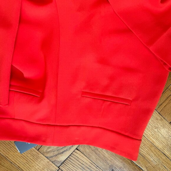 Leló Rose premium red wide-leg trousers. Vibrant vermilion color with sleek tail - Picture 8 of 10